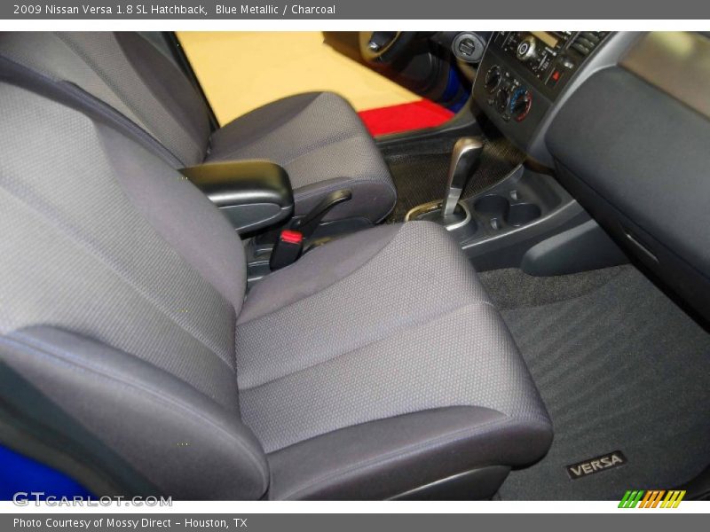 Blue Metallic / Charcoal 2009 Nissan Versa 1.8 SL Hatchback