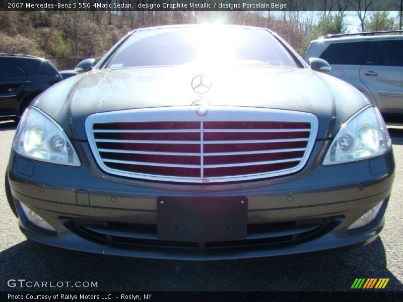 designo Graphite Metallic / designo Porcelain Beige 2007 Mercedes-Benz S 550 4Matic Sedan