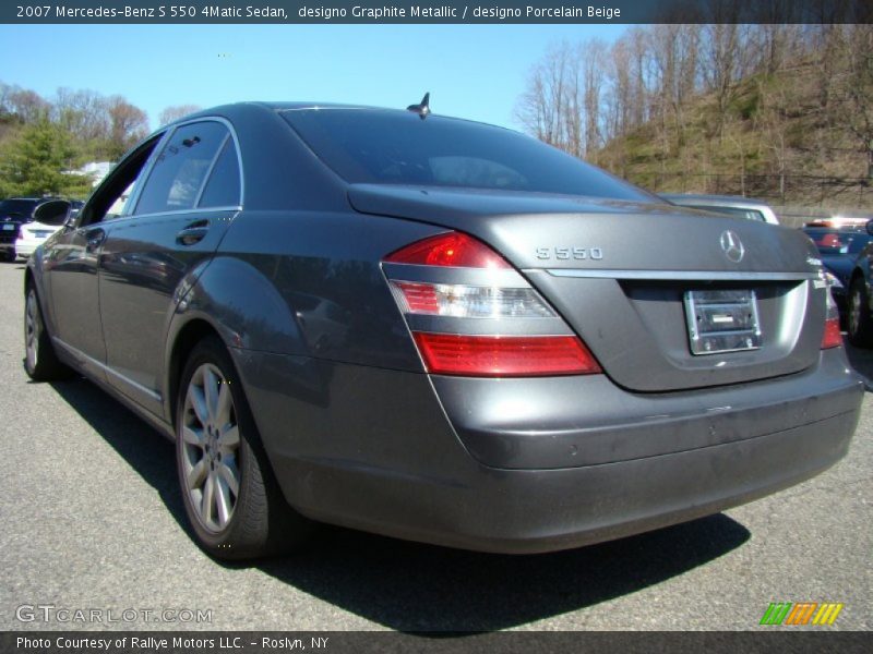 designo Graphite Metallic / designo Porcelain Beige 2007 Mercedes-Benz S 550 4Matic Sedan