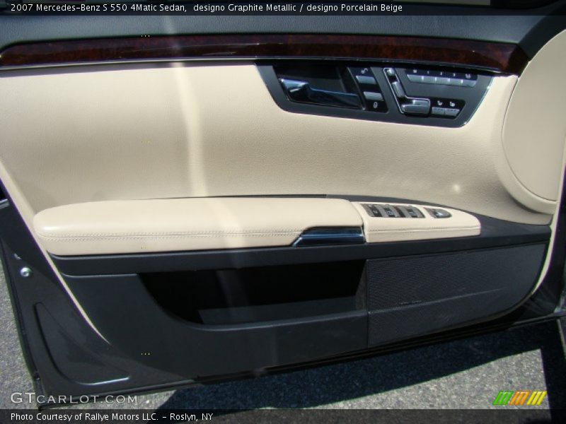 designo Graphite Metallic / designo Porcelain Beige 2007 Mercedes-Benz S 550 4Matic Sedan