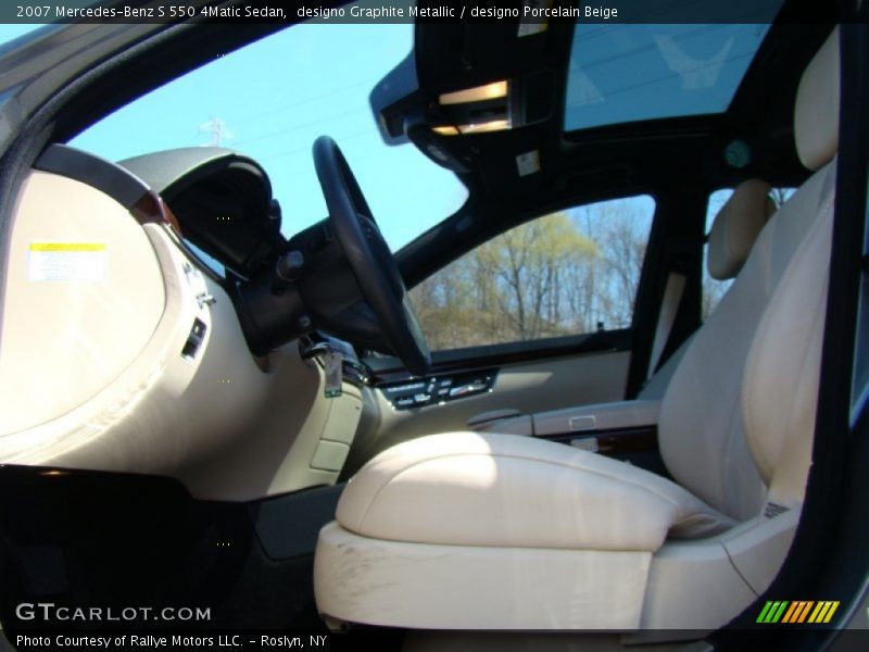 designo Graphite Metallic / designo Porcelain Beige 2007 Mercedes-Benz S 550 4Matic Sedan