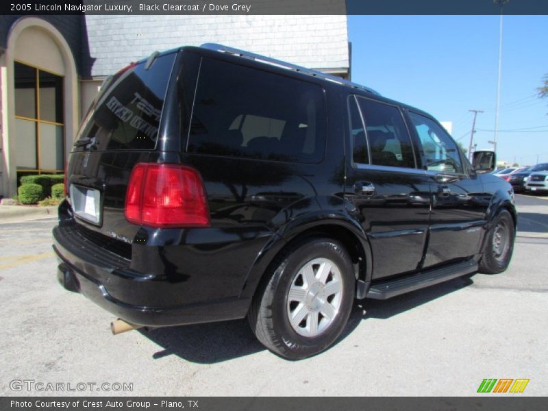 Black Clearcoat / Dove Grey 2005 Lincoln Navigator Luxury