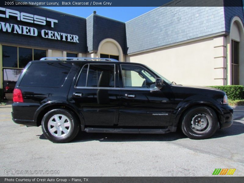 Black Clearcoat / Dove Grey 2005 Lincoln Navigator Luxury