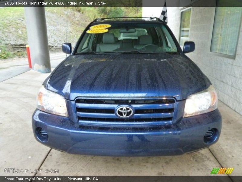 Indigo Ink Pearl / Gray 2005 Toyota Highlander V6 4WD