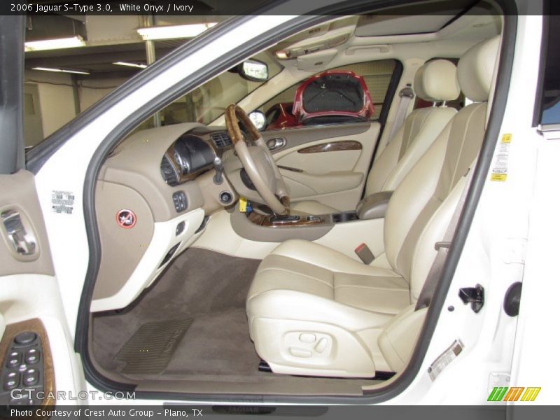  2006 S-Type 3.0 Ivory Interior