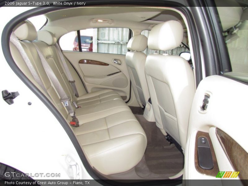  2006 S-Type 3.0 Ivory Interior
