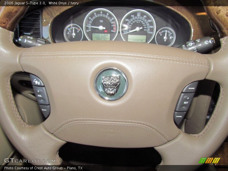 White Onyx / Ivory 2006 Jaguar S-Type 3.0