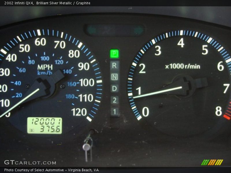 Brilliant Silver Metallic / Graphite 2002 Infiniti QX4