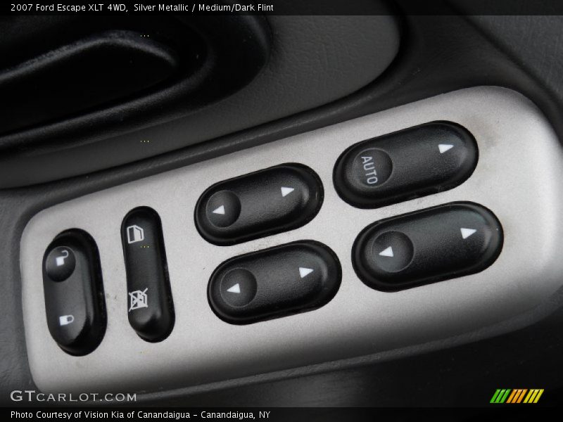 Controls of 2007 Escape XLT 4WD