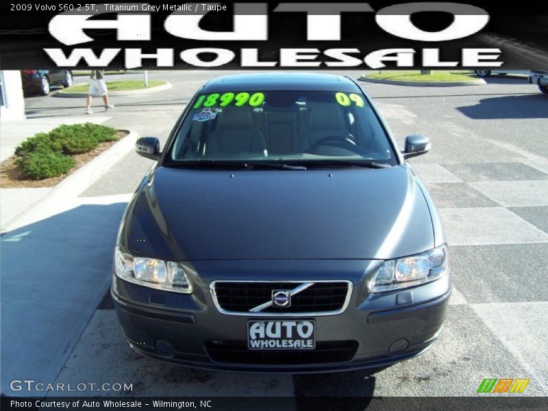 Titanium Grey Metallic / Taupe 2009 Volvo S60 2.5T