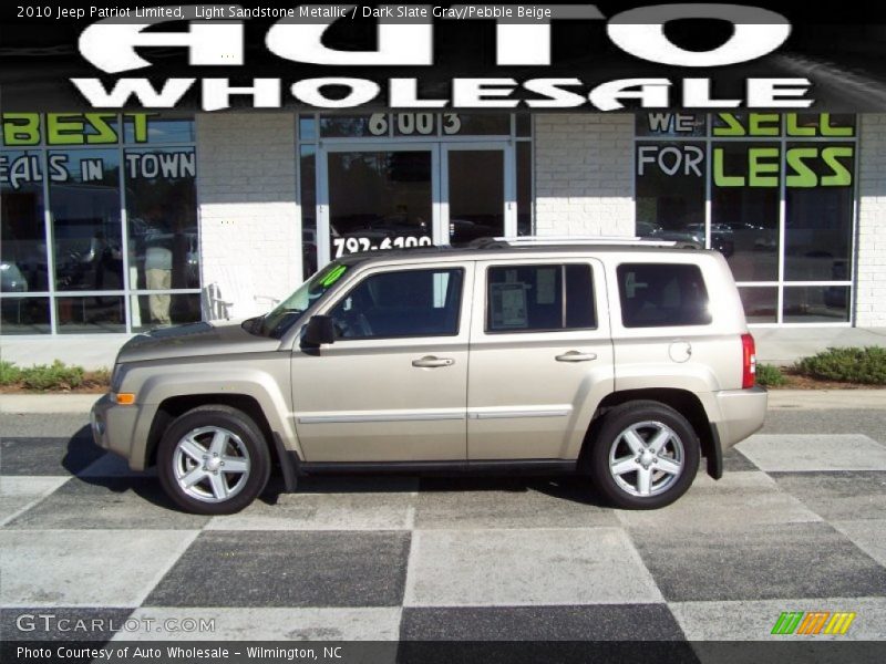 Light Sandstone Metallic / Dark Slate Gray/Pebble Beige 2010 Jeep Patriot Limited