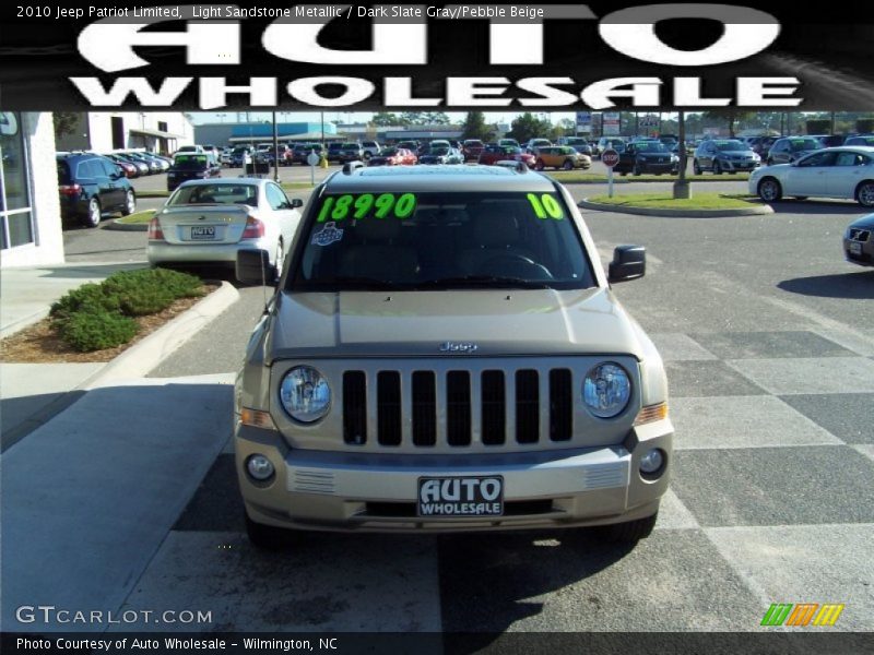 Light Sandstone Metallic / Dark Slate Gray/Pebble Beige 2010 Jeep Patriot Limited