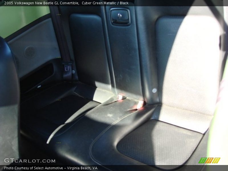 Cyber Green Metallic / Black 2005 Volkswagen New Beetle GL Convertible