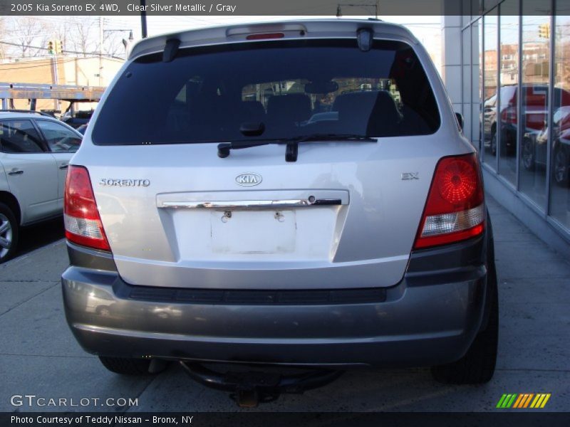 Clear Silver Metallic / Gray 2005 Kia Sorento EX 4WD