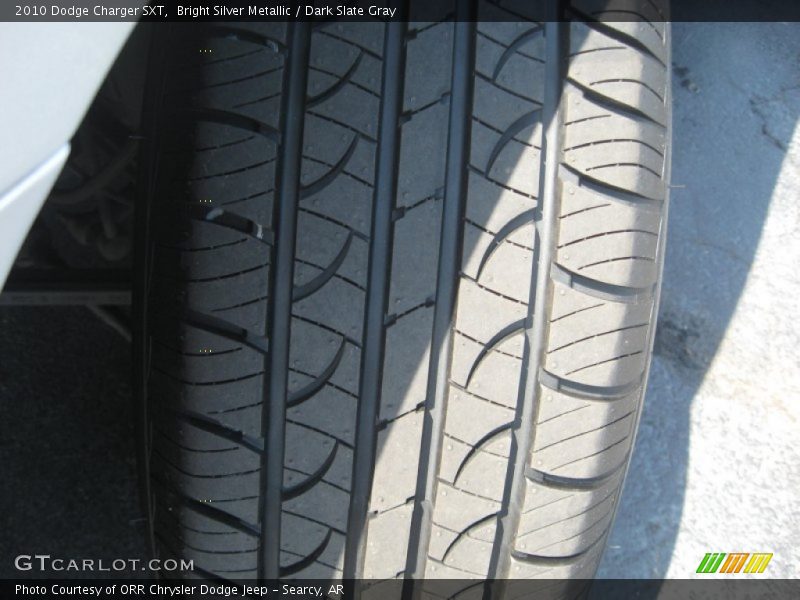 Bright Silver Metallic / Dark Slate Gray 2010 Dodge Charger SXT