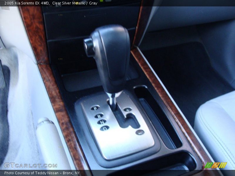 Clear Silver Metallic / Gray 2005 Kia Sorento EX 4WD