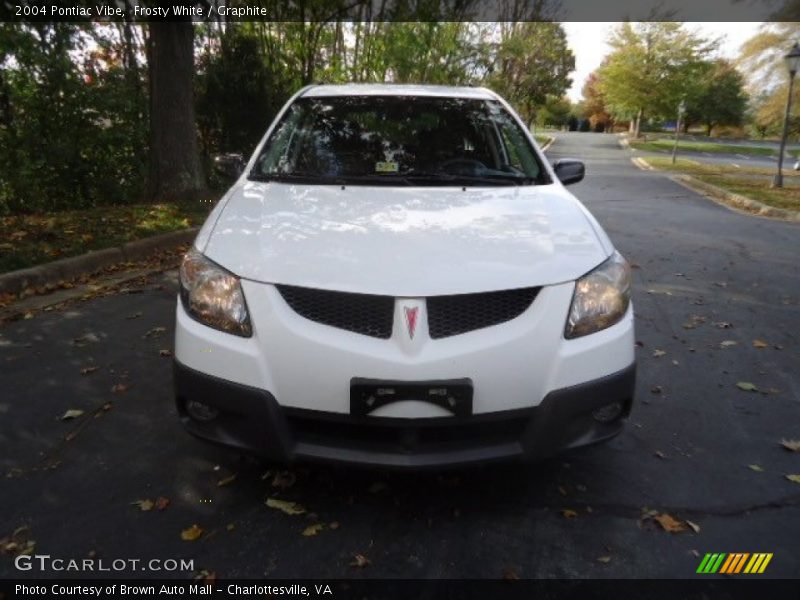 Frosty White / Graphite 2004 Pontiac Vibe