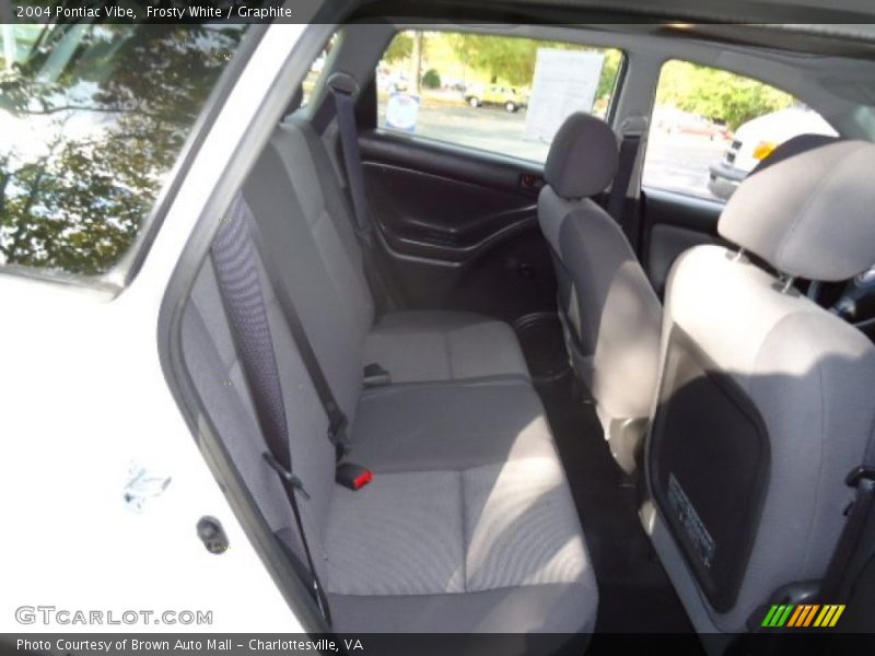 Frosty White / Graphite 2004 Pontiac Vibe