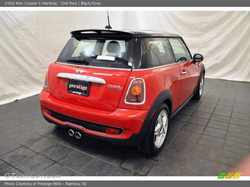 Chili Red / Black/Grey 2009 Mini Cooper S Hardtop