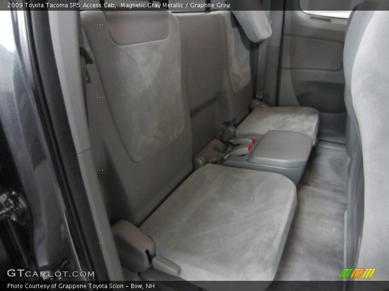 Magnetic Gray Metallic / Graphite Gray 2009 Toyota Tacoma SR5 Access Cab