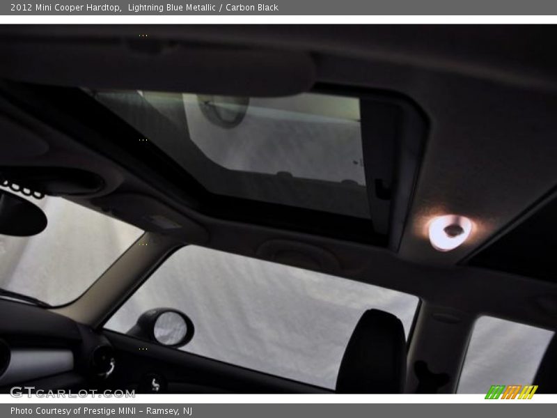 Lightning Blue Metallic / Carbon Black 2012 Mini Cooper Hardtop