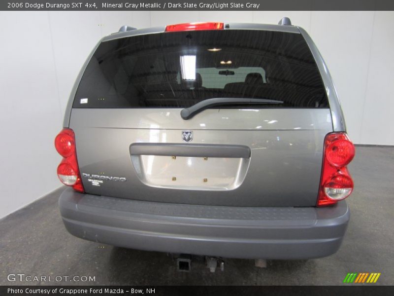 Mineral Gray Metallic / Dark Slate Gray/Light Slate Gray 2006 Dodge Durango SXT 4x4