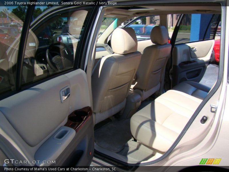 Sonora Gold Metallic / Ivory Beige 2006 Toyota Highlander Limited