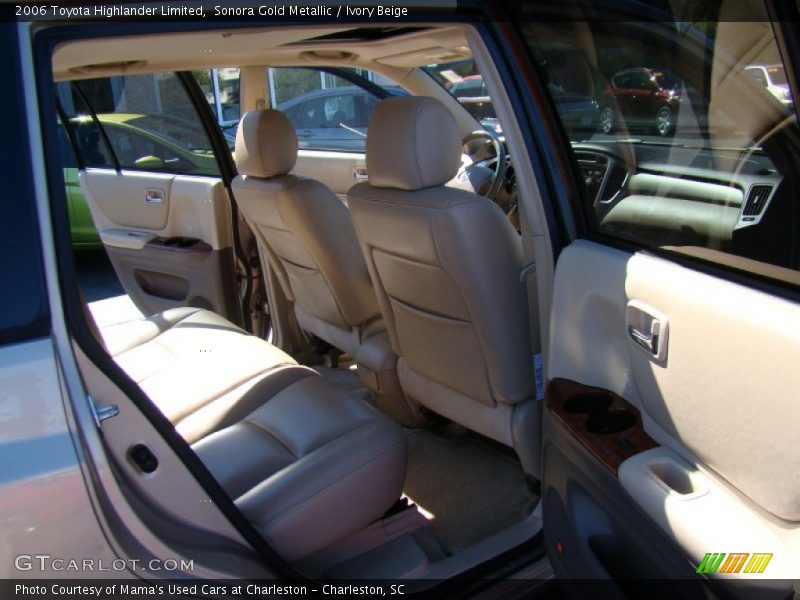 Sonora Gold Metallic / Ivory Beige 2006 Toyota Highlander Limited