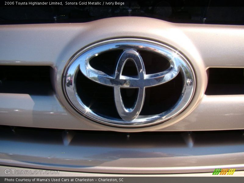 Sonora Gold Metallic / Ivory Beige 2006 Toyota Highlander Limited