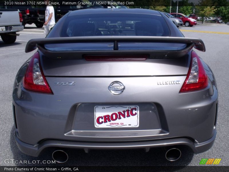 Platinum Graphite / NISMO Black/Red Cloth 2010 Nissan 370Z NISMO Coupe