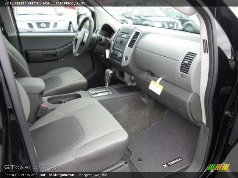  2012 Xterra S 4x4 Gray Interior