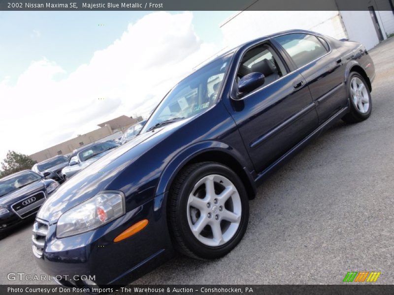Front 3/4 View of 2002 Maxima SE