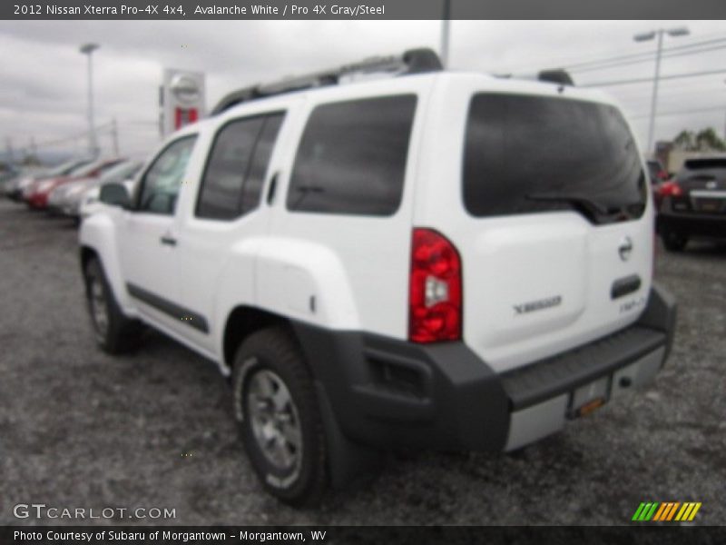 Avalanche White / Pro 4X Gray/Steel 2012 Nissan Xterra Pro-4X 4x4