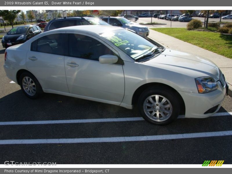 Dover White Pearl / Beige 2009 Mitsubishi Galant ES