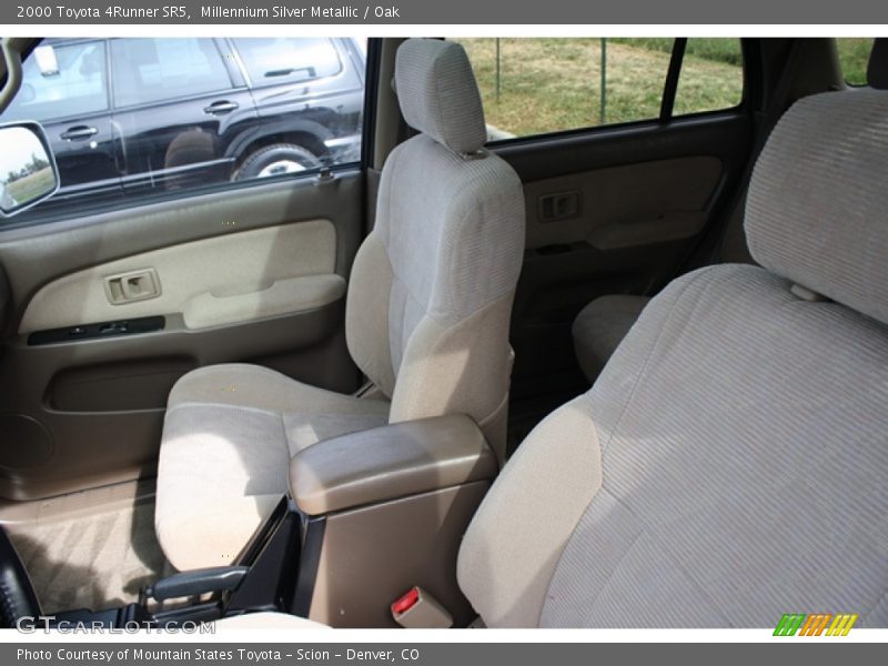 Millennium Silver Metallic / Oak 2000 Toyota 4Runner SR5
