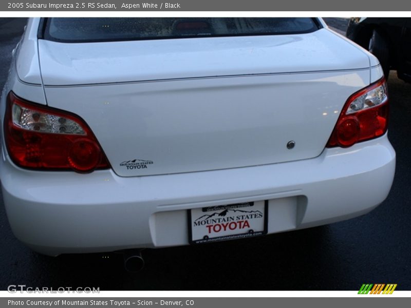 Aspen White / Black 2005 Subaru Impreza 2.5 RS Sedan