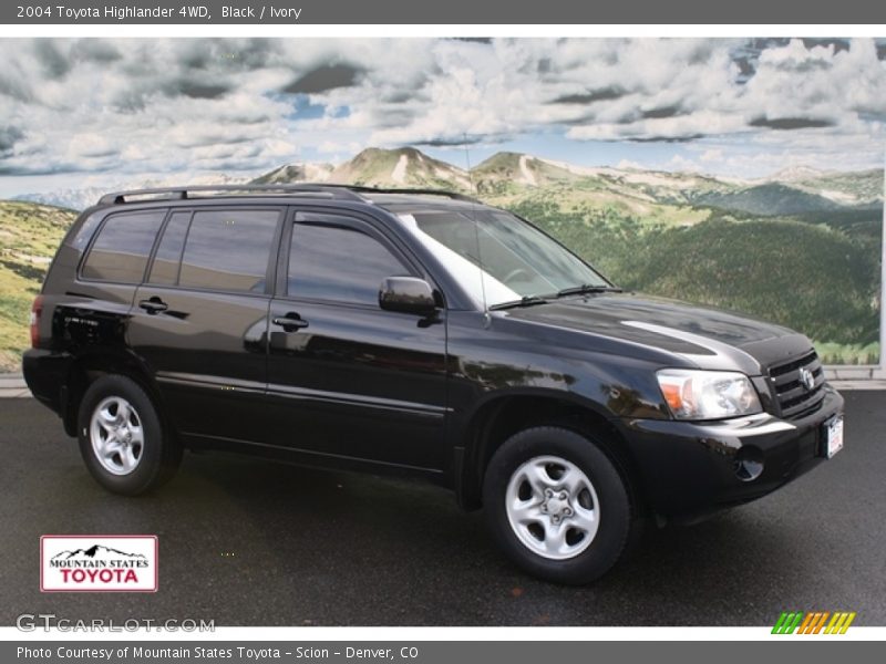 Black / Ivory 2004 Toyota Highlander 4WD