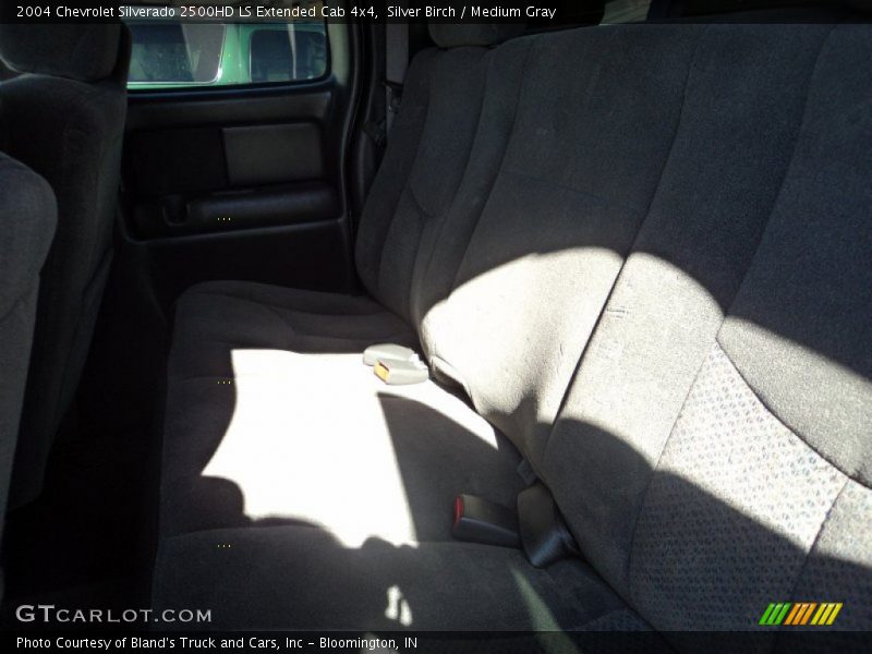 Silver Birch / Medium Gray 2004 Chevrolet Silverado 2500HD LS Extended Cab 4x4