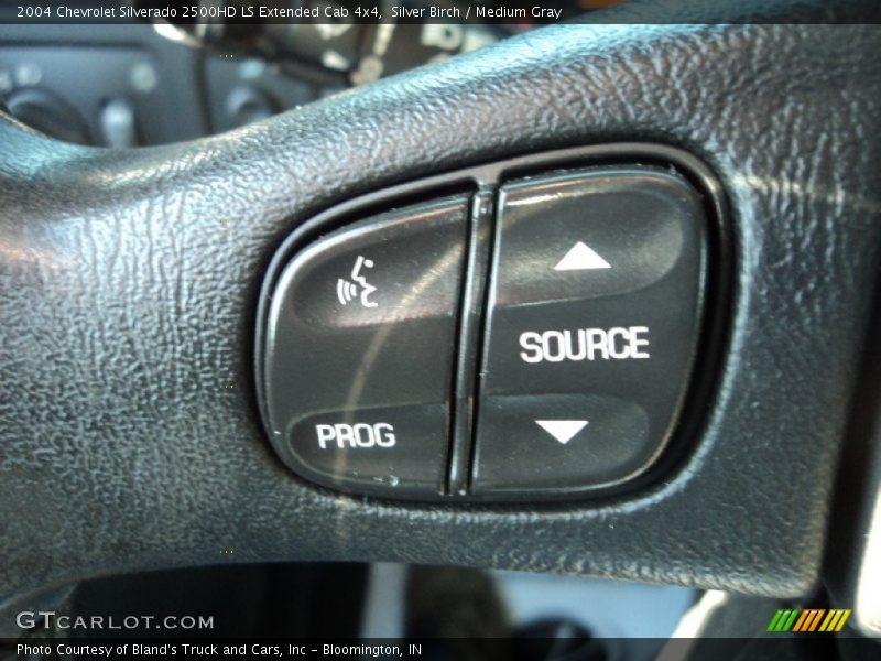 Silver Birch / Medium Gray 2004 Chevrolet Silverado 2500HD LS Extended Cab 4x4