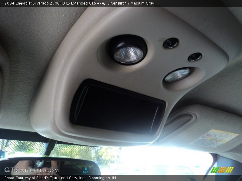 Silver Birch / Medium Gray 2004 Chevrolet Silverado 2500HD LS Extended Cab 4x4