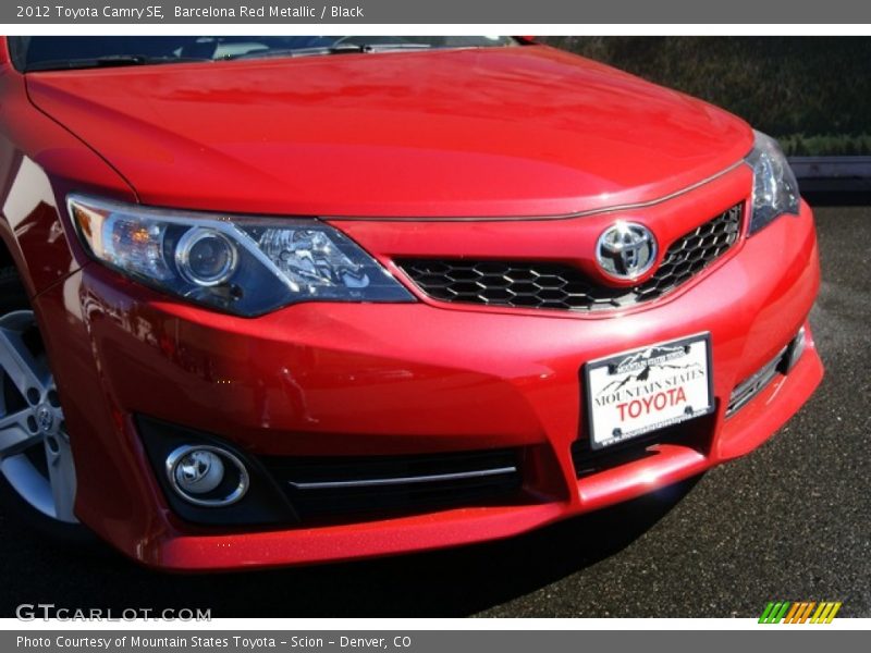 Barcelona Red Metallic / Black 2012 Toyota Camry SE