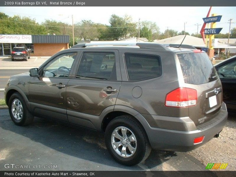 Metal Bronze / Beige 2009 Kia Borrego EX V6