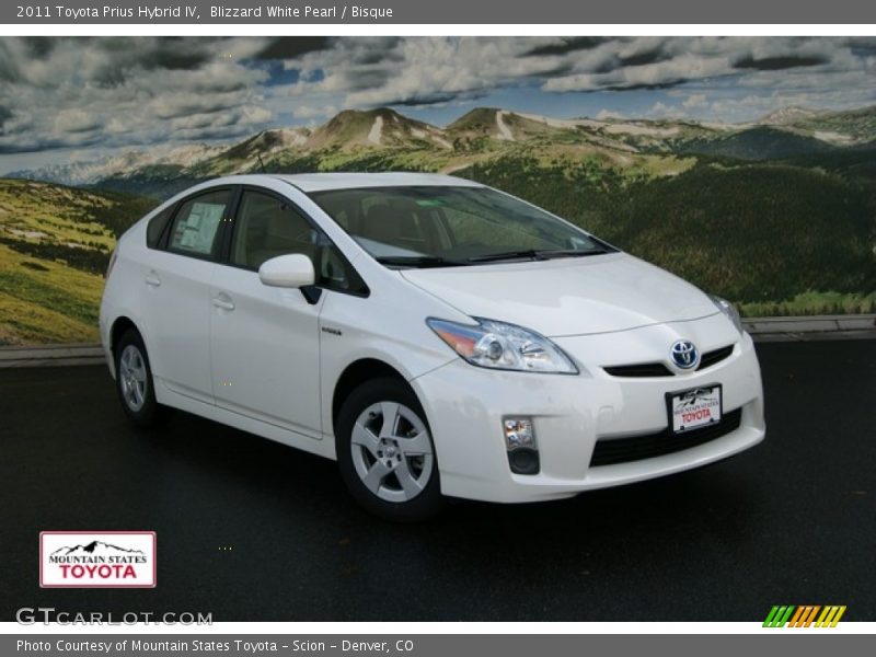 Blizzard White Pearl / Bisque 2011 Toyota Prius Hybrid IV