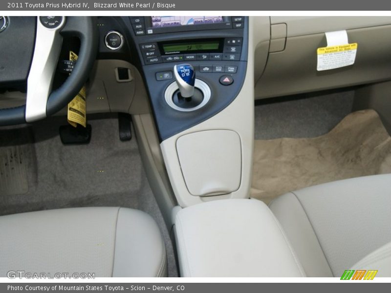 Blizzard White Pearl / Bisque 2011 Toyota Prius Hybrid IV