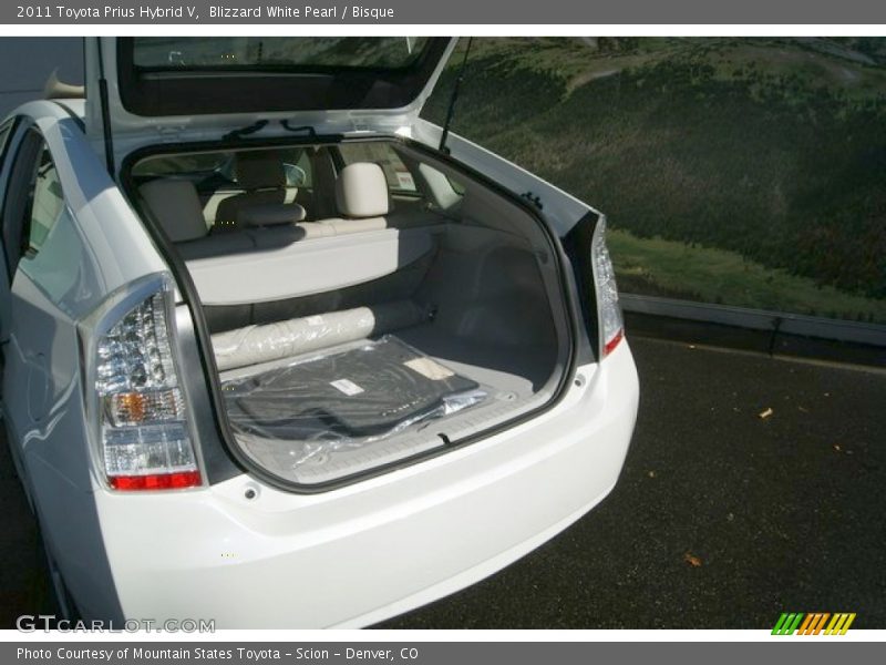 Blizzard White Pearl / Bisque 2011 Toyota Prius Hybrid V