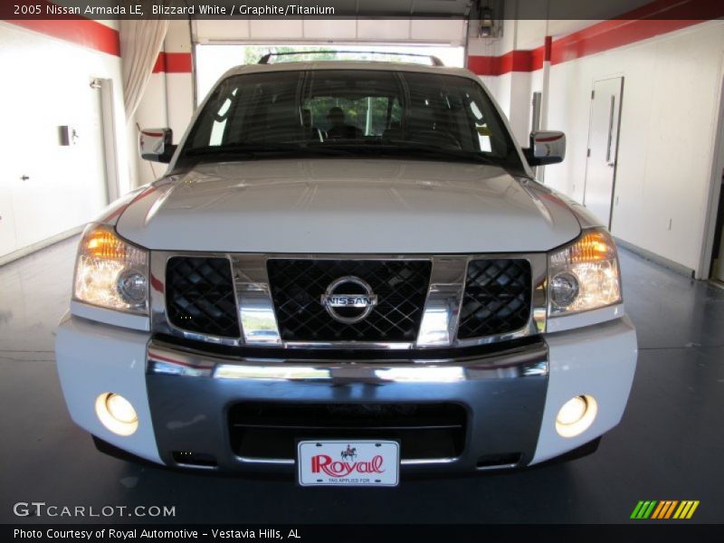 Blizzard White / Graphite/Titanium 2005 Nissan Armada LE