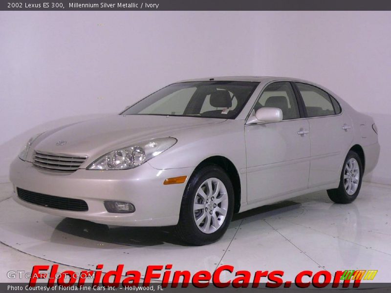 Millennium Silver Metallic / Ivory 2002 Lexus ES 300