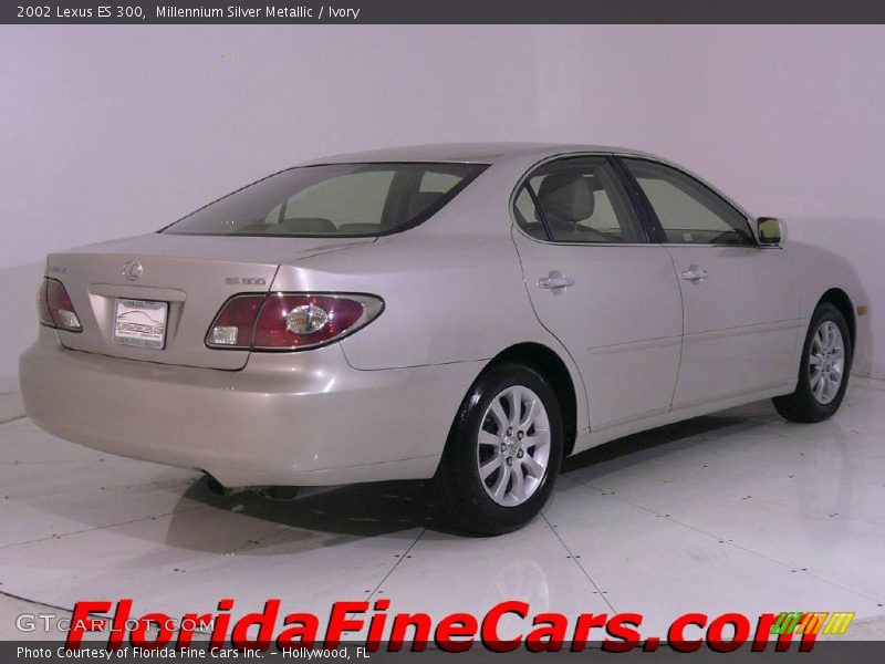 Millennium Silver Metallic / Ivory 2002 Lexus ES 300