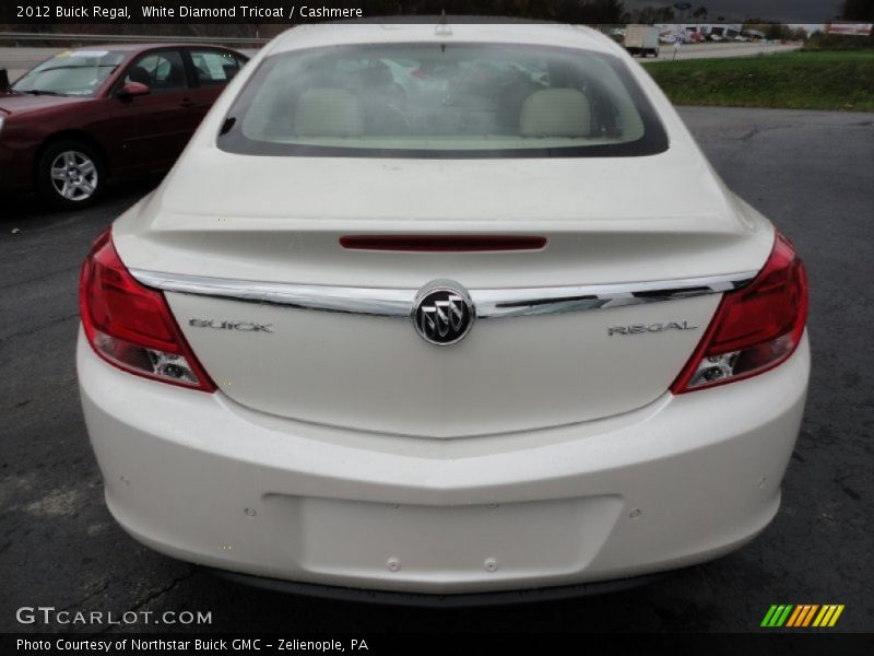 White Diamond Tricoat / Cashmere 2012 Buick Regal