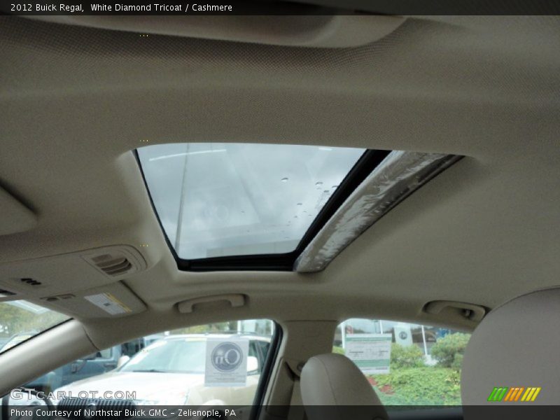 White Diamond Tricoat / Cashmere 2012 Buick Regal
